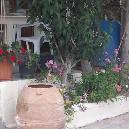Knossos Hotel Kalamaki  Ngoại thất bức ảnh