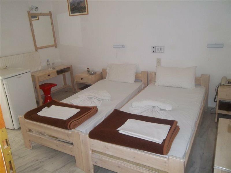 Knossos Hotel Kalamaki  Ngoại thất bức ảnh