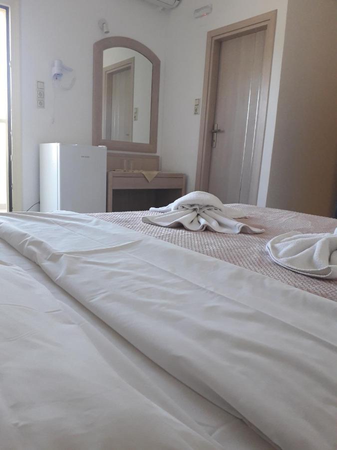 Knossos Hotel Kalamaki  Ngoại thất bức ảnh
