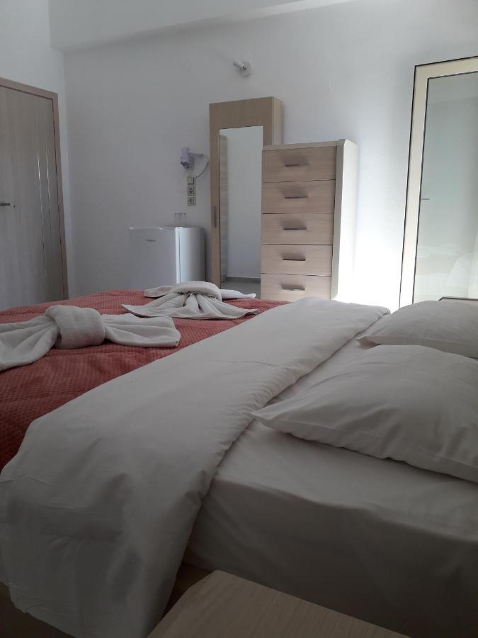 Knossos Hotel Kalamaki  Ngoại thất bức ảnh